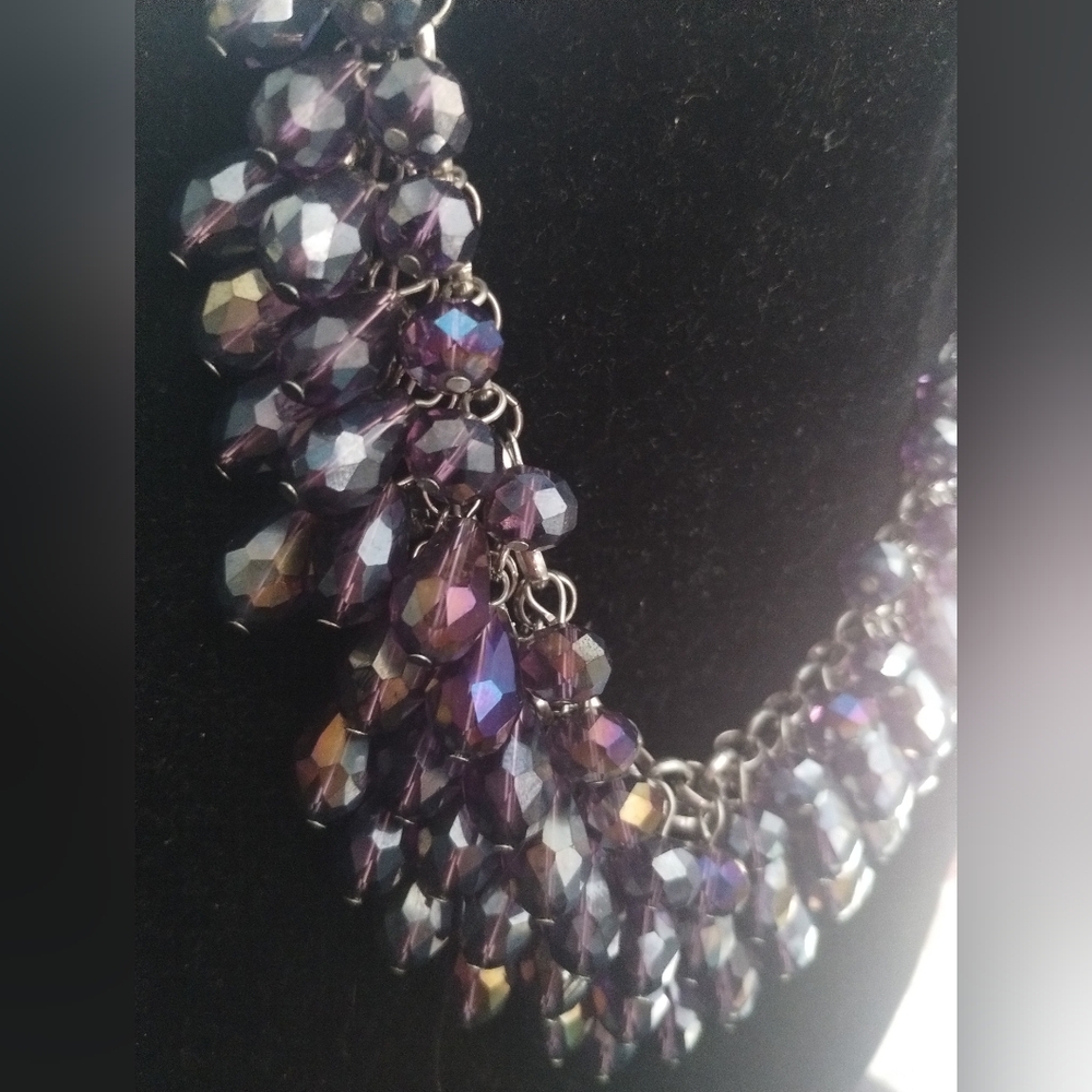 Stunning Purple Teardrop Bead & Silvertone Layered Statement Necklace! - Picture 2 of 4